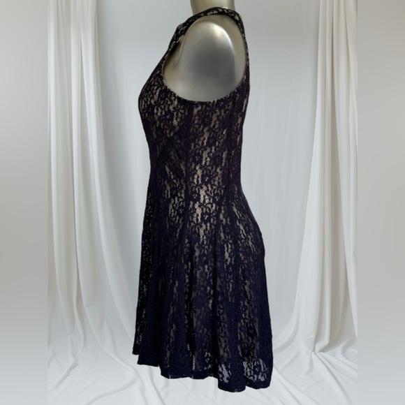 FREE ✅Dark Navy Lace Dress - Picture 5 of 15